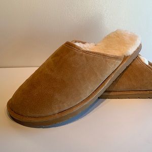 NWOT. STAHEEKUM Slippers